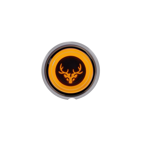 rund sidomarkering med orange sken och   logo på en hjort, frilagd med vit bakgrund