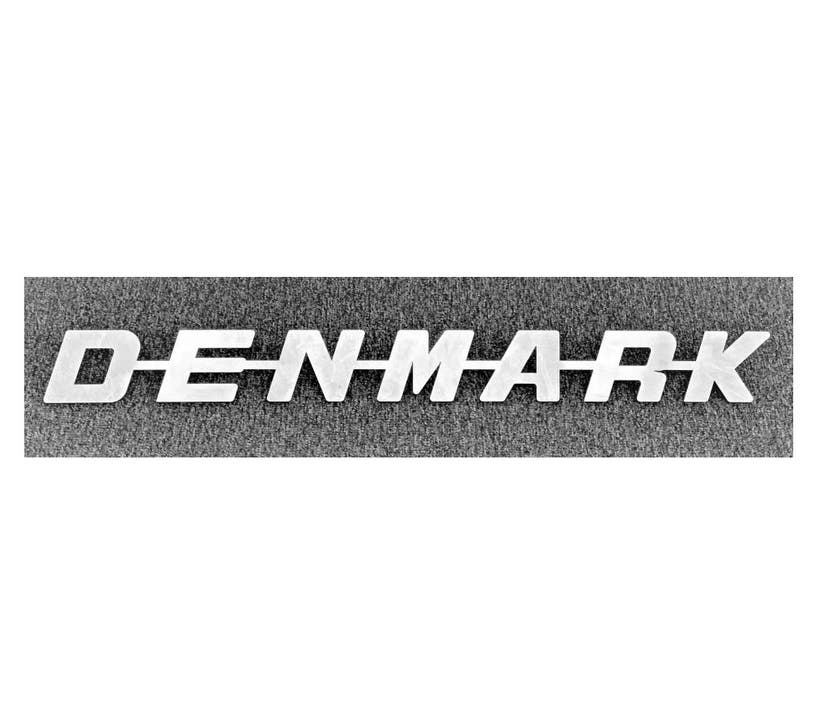 Egendesignat S-U-P-E-R emblem